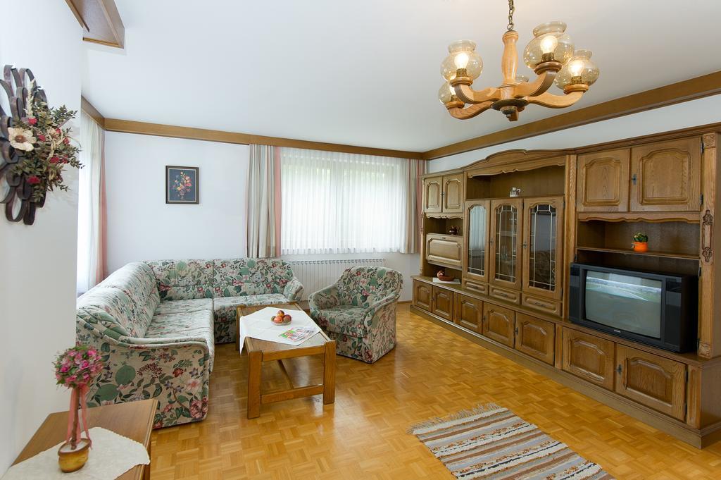 Ferienhaus Birkenweg Radstadt Habitación foto